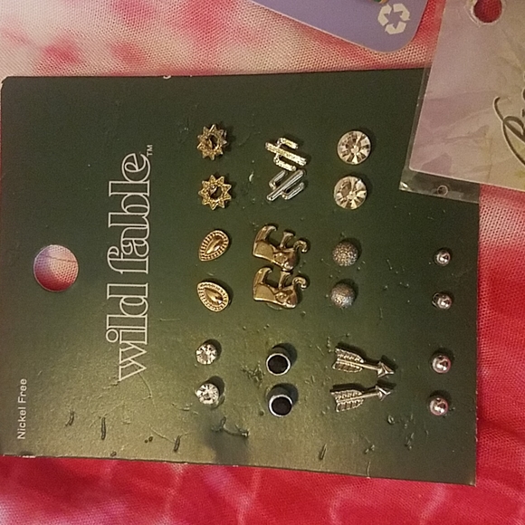 Bundle of Earrings - All New - Picture 2 of 4